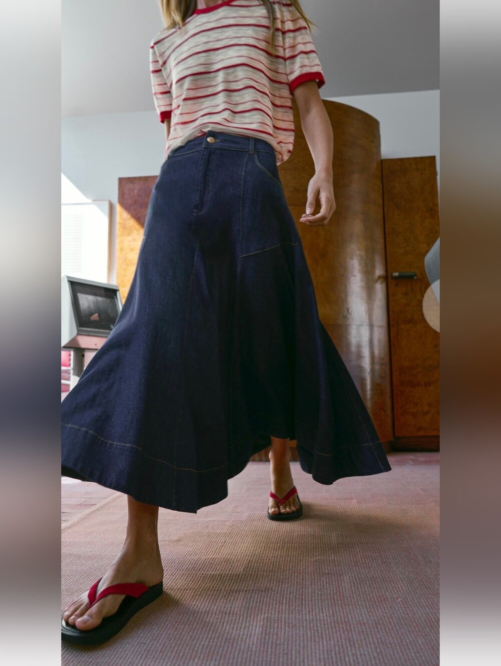 Zara Denim A-Line Midi Skirt(L) - Picture 4 of 7